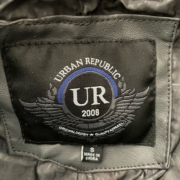 Men’s Urban Republic Leather Faux with Hoodies size S - Picture 2 of 7
